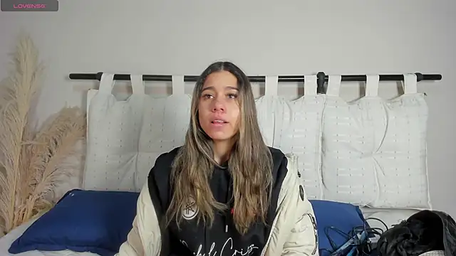 Snapshot of Rachell_criss chatting on 6, 1, 2026 Rachell criss online show from 6, 1, 2026