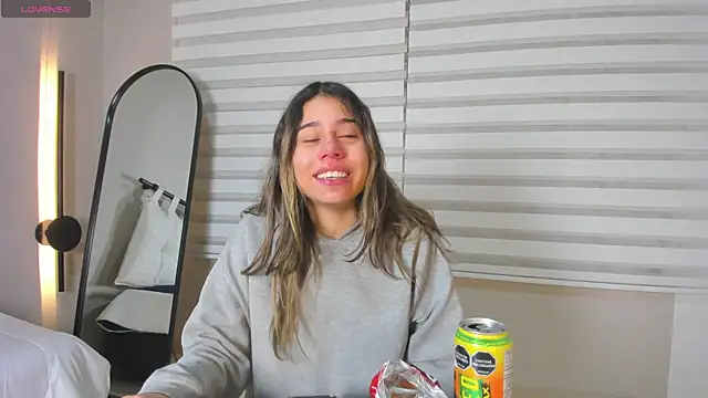 Snapshot of Rachell_criss chatting on 17, 1, 2026 Rachell criss online show from 17, 1, 2026