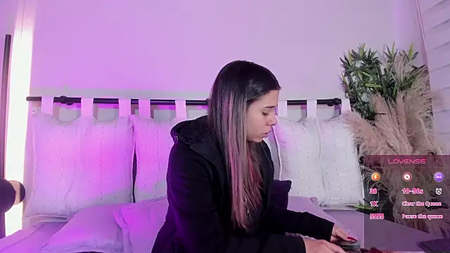 Snapshot of Rachell_criss chatting on 3, 2, 2026 Rachell criss online show from 3, 2, 2026