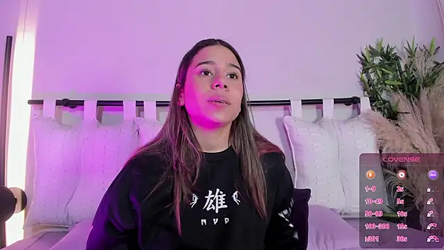 Snapshot of Rachell_criss chatting on 3, 2, 2026 Rachell criss online show from 3, 2, 2026