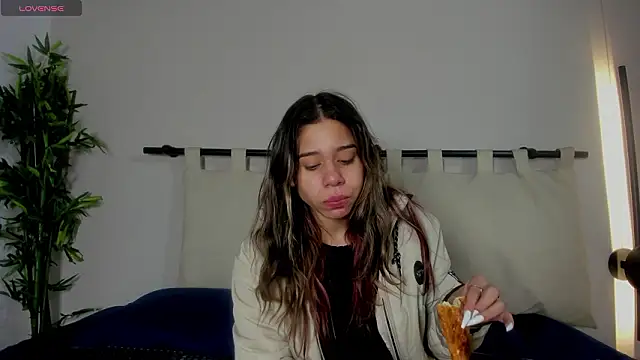 Snapshot of Rachell_criss chatting on 12, 2, 2026 Rachell criss online show from 12, 2, 2026