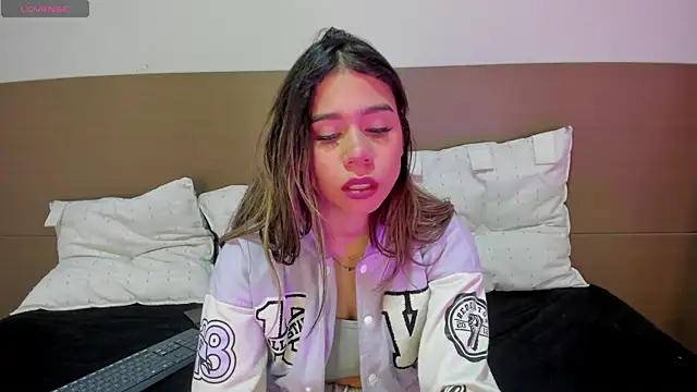 Rachell criss online show from 9, 4, 2026