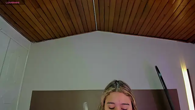 Rachell criss online show from 15, 5, 2026