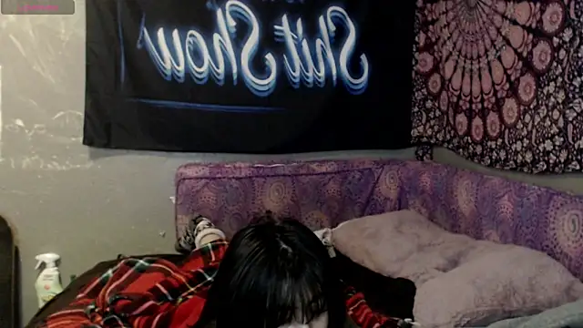 Snapshot of London_Ray chatting on 12, 9, 2025 London Ray online show from 12, 9, 2025