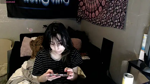 Snapshot of London_Ray chatting on 23, 10, 2025 London Ray online show from 23, 10, 2025