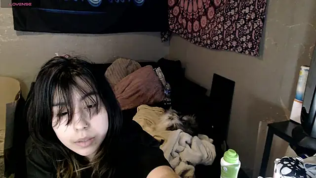 Snapshot of London_Ray chatting on 29, 10, 2025 London Ray online show from 29, 10, 2025