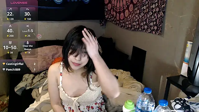 Snapshot of London_Ray chatting on 30, 10, 2025 London Ray online show from 30, 10, 2025