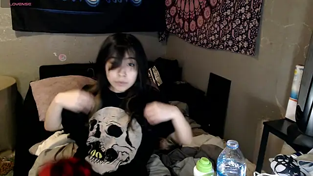 Snapshot of London_Ray chatting on 31, 10, 2025 London Ray online show from 31, 10, 2025