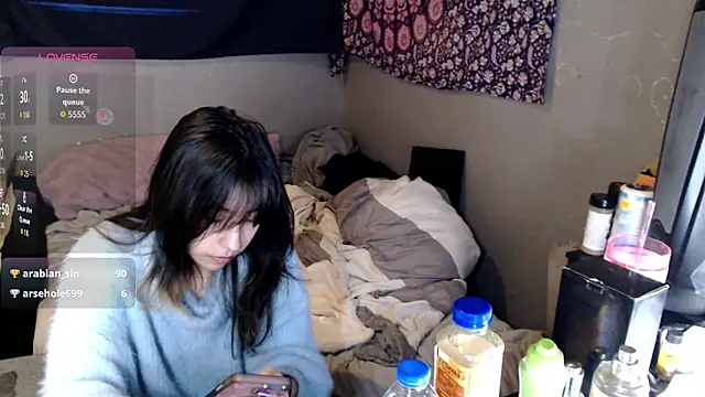 Snapshot of London_Ray chatting on 21, 11, 2025 London Ray online show from 21, 11, 2025