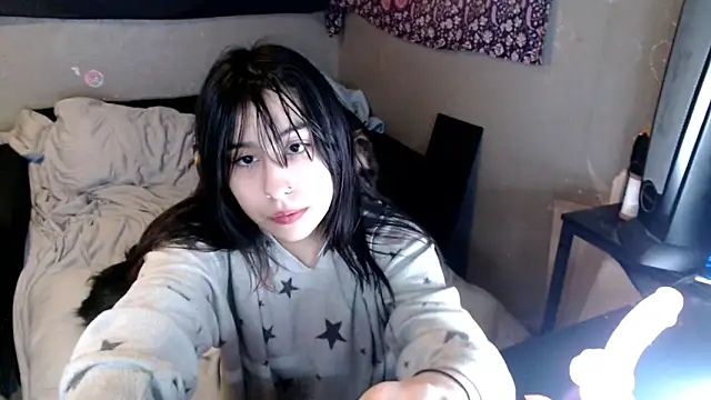 Snapshot of London_Ray chatting on 14, 12, 2025 London Ray online show from 14, 12, 2025