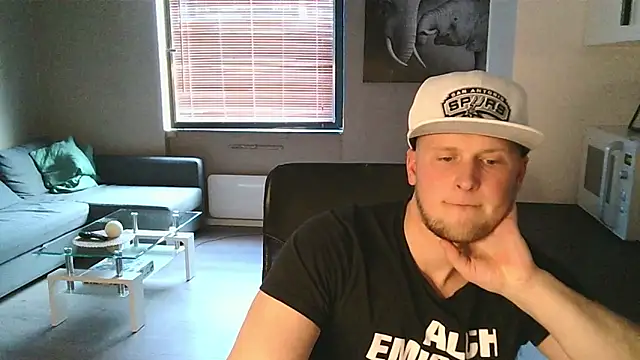 Snapshot of Dartanjanas13 chatting on 17, 9, 2025 Dartanjanas13 online show from 17, 9, 2025