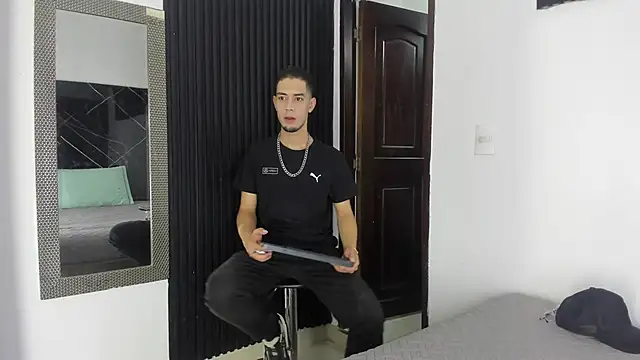  Axel 09 online show from 21, 4, 2026