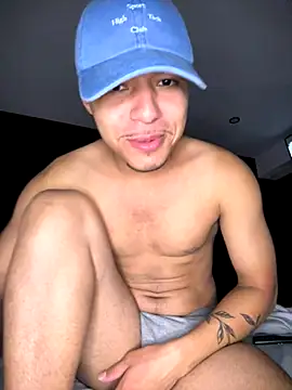 Snapshot of Mlkrrp chatting on 4, 10, 2025 Mlkrrp online show from 4, 10, 2025