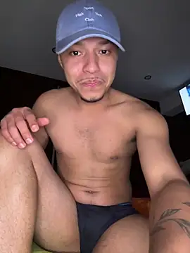 Snapshot of Mlkrrp chatting on 12, 11, 2025 Mlkrrp online show from 12, 11, 2025