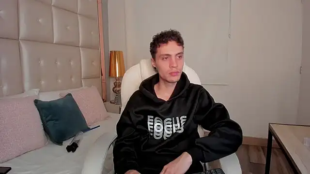 Snapshot of dark_sun302 chatting on 27, 9, 2025 dark sun302 online show from 27, 9, 2025