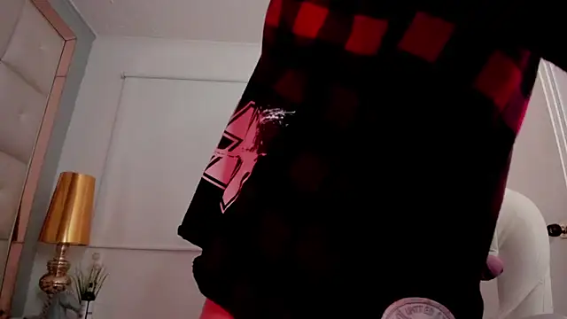 Snapshot of dark_sun302 chatting on 11, 10, 2025 dark sun302 online show from 11, 10, 2025