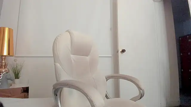 Snapshot of dark_sun302 chatting on 25, 11, 2025 dark sun302 online show from 25, 11, 2025