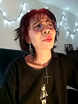 Snapshot of dolliette24 chatting on 13, 11, 2025 dolliette24 online show from 13, 11, 2025