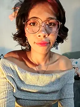 Snapshot of dolliette24 chatting on 14, 12, 2025 dolliette24 online show from 14, 12, 2025