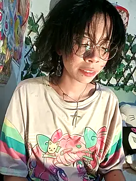 Snapshot of dolliette24 chatting on 19, 12, 2025 dolliette24 online show from 19, 12, 2025