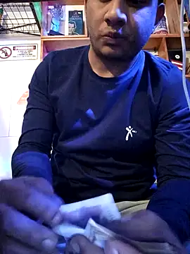 Snapshot of vboli08 chatting on 18, 10, 2025 vboli08 online show from 18, 10, 2025