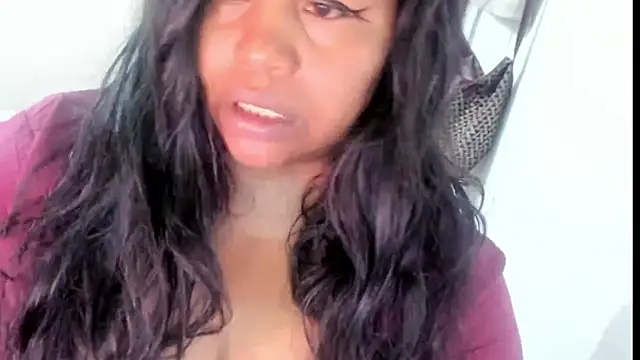 ebonylouissexyhot online show from 3, 10, 2025