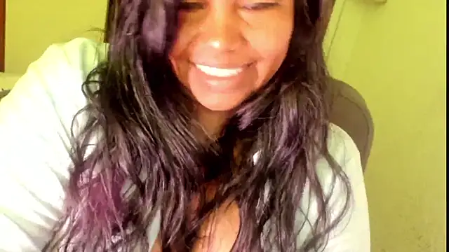 ebonylouissexyhot online show from 17, 10, 2025