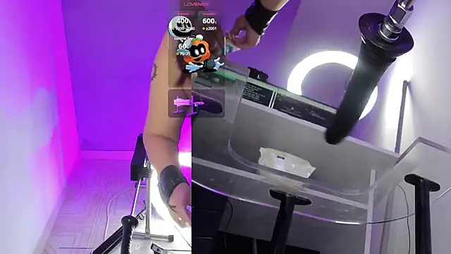 ErikaMontiel   online show from 29, 10, 2025