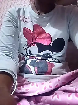 Snapshot of Reeta-rani chatting on 14, 11, 2025 Reeta-rani online show from 14, 11, 2025