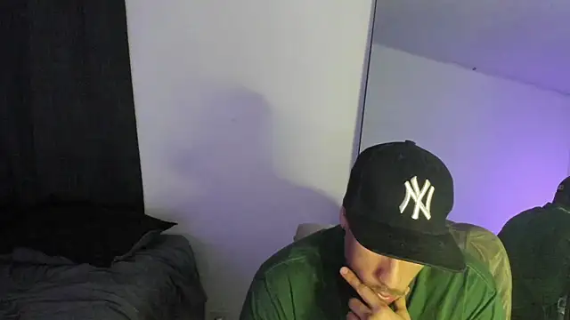 Snapshot of ThiagoLugo chatting on 5, 12, 2025 ThiagoLugo online show from 5, 12, 2025