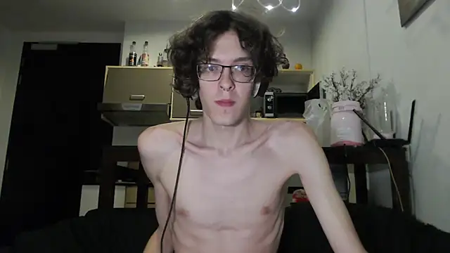 Snapshot of LovesomeCookie chatting on 3, 10, 2025 LovesomeCookie online show from 3, 10, 2025