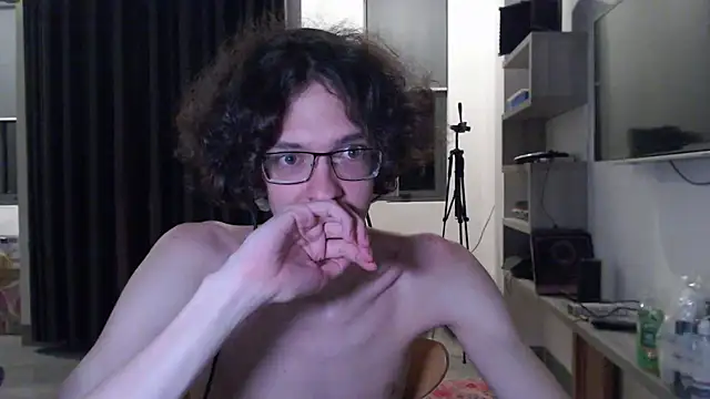 Snapshot of LovesomeCookie chatting on 3, 3, 2026 LovesomeCookie online show from 3, 3, 2026