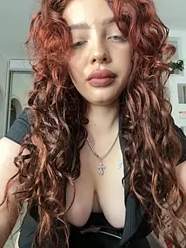 Hannah xBaby online show from 25, 10, 2025