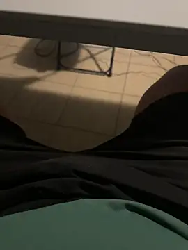 Snapshot of Mrdim26 chatting on 14, 9, 2025 Mrdim26 online show from 14, 9, 2025