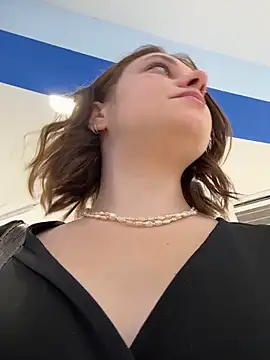 Snapshot of lucy-joy chatting on 25, 9, 2025 lucy-joy online show from 25, 9, 2025