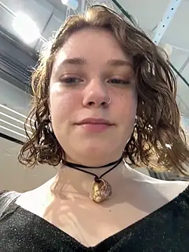 Snapshot of lucy-joy chatting on 7, 10, 2025 lucy-joy online show from 7, 10, 2025