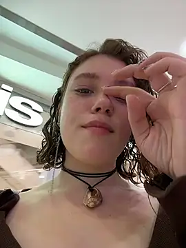 Snapshot of lucy-joy chatting on 14, 10, 2025 lucy-joy online show from 14, 10, 2025