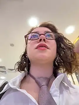 Snapshot of lucy-joy chatting on 16, 10, 2025 lucy-joy online show from 16, 10, 2025