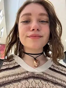 Snapshot of lucy-joy chatting on 16, 11, 2025 lucy-joy online show from 16, 11, 2025