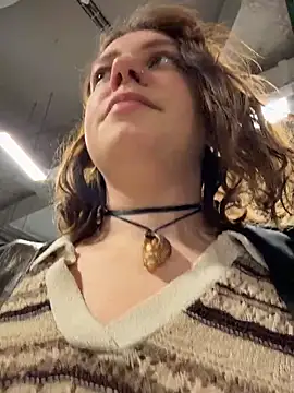 Snapshot of lucy-joy chatting on 26, 11, 2025 lucy-joy online show from 26, 11, 2025