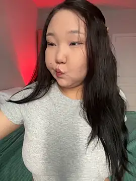 Snapshot of tammy_gun chatting on 11, 10, 2025 tammy gun online show from 11, 10, 2025