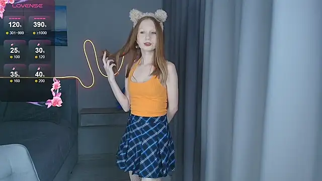 FoxyMira online show from 26, 9, 2025