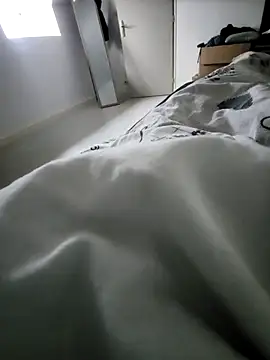 Snapshot of BobyKifff chatting on 30, 10, 2025 BobyKifff online show from 30, 10, 2025