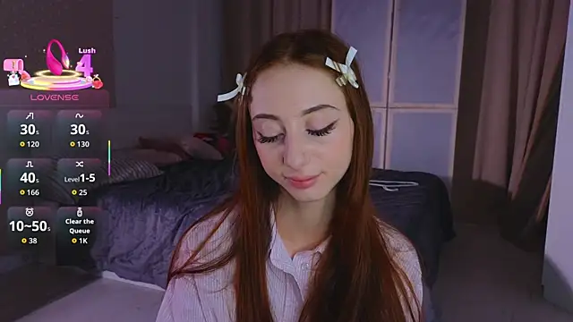 Snapshot of AvrilLeMell chatting on 5, 10, 2025 AvrilLeMell online show from 5, 10, 2025