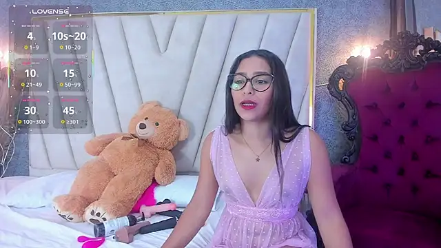Snapshot of AmyStar1 chatting on 18, 10, 2025 AmyStar1 online show from 18, 10, 2025