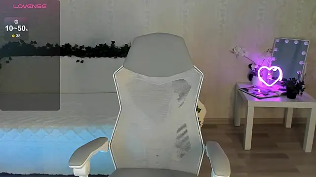 Snapshot of ArleneThomas chatting on 4, 10, 2025 ArleneThomas online show from 4, 10, 2025