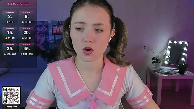 Snapshot of ArleneThomas chatting on 5, 12, 2025 ArleneThomas online show from 5, 12, 2025