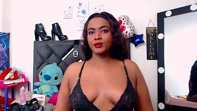 Snapshot of NatashaBella chatting on 3, 12, 2025 NatashaBella online show from 3, 12, 2025