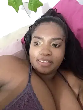 Snapshot of SamaraArtiaga1 chatting on 19, 9, 2025 SamaraArtiaga1 online show from 19, 9, 2025