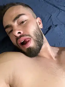 Snapshot of MaxDell chatting on 29, 11, 2025 MaxDell online show from 29, 11, 2025